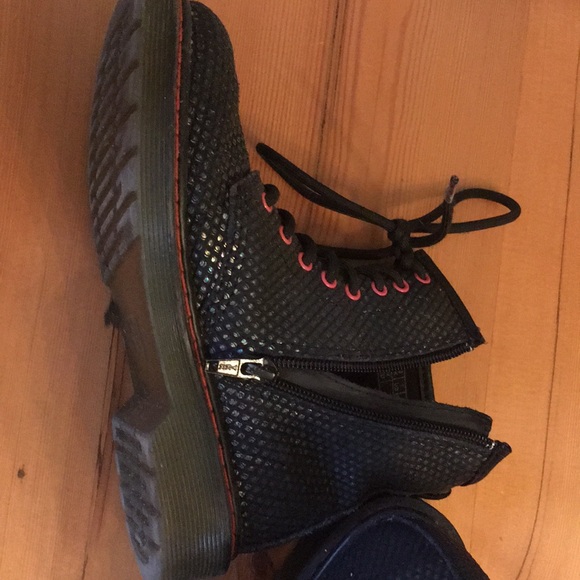 Girls Delaney Dr. Marten boots - Picture 4 of 6